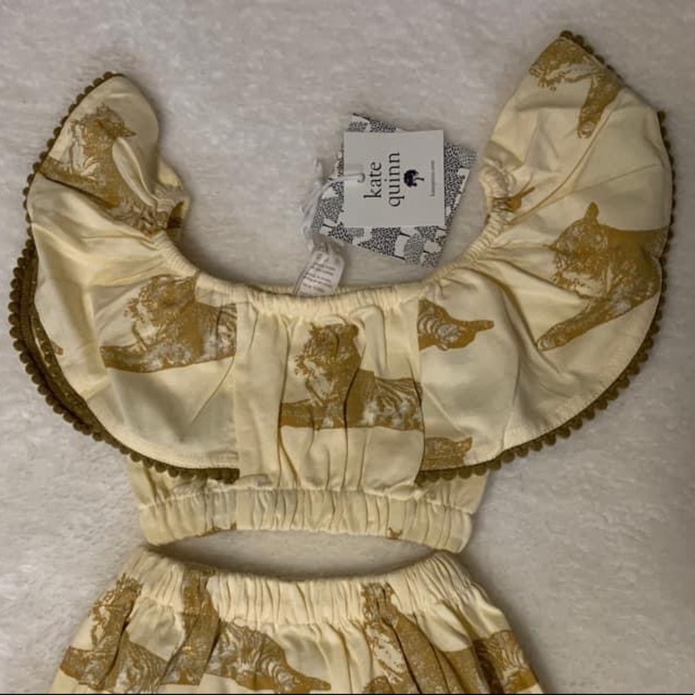 Kate Quinn outfit
